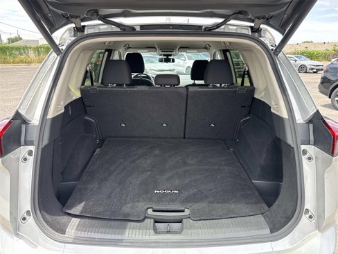 Used 2024 Nissan Rogue SV image 20