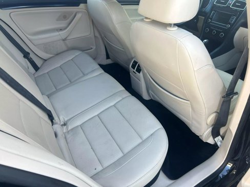 Used 2014 Volkswagen Jetta TDI image 18