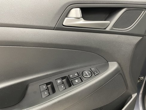 Used 2019 Hyundai Tucson SE image 8