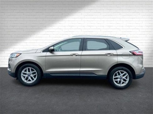 Used 2021 Ford Edge SEL w/ Convenience Package image 7