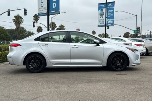 Used 2022 Toyota Corolla LE image 3