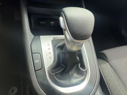 Used 2023 Kia Forte LXS w/ LXS Technology Package image 24