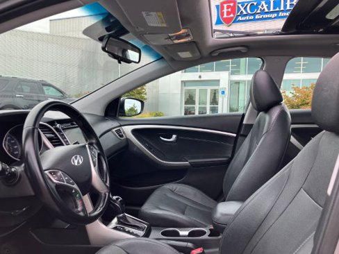 Used 2013 Hyundai Elantra GT w/ Tech Pkg image 9
