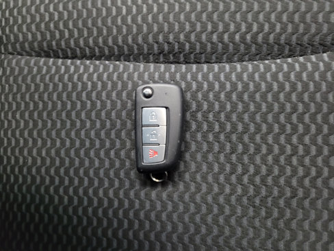 Used 2018 Nissan Rogue Sport S w/ S Appearance Package image 32