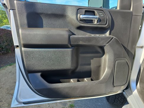 Used 2020 Chevrolet Silverado 2500 Custom w/ Custom Value Package image 16