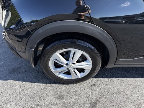 Used 2024 Nissan Kicks S image 23