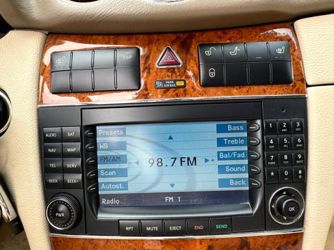 Used 2007 Mercedes-Benz CLK 350 Cabriolet image 25