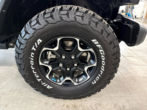 Used 2022 Jeep Wrangler Unlimited Rubicon 4xe w/ Cold Weather Group image 63