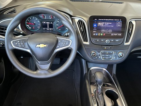Used 2022 Chevrolet Malibu LT image 16