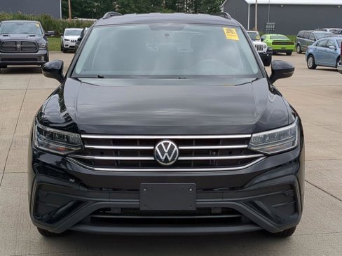 Used 2022 Volkswagen Tiguan S image 9