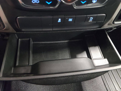 Used 2020 RAM 1500 Classic SLT image 39