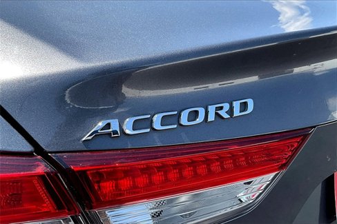 Used 2018 Honda Accord EX-L image 8