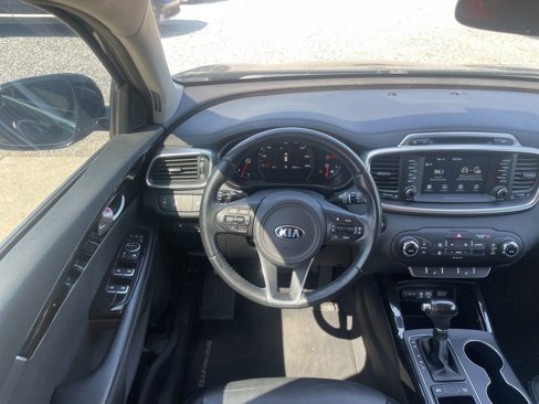 Used 2018 Kia Sorento EX image 11
