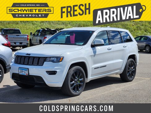 Used 2018 Jeep Grand Cherokee Altitude image 1