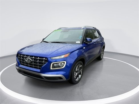 Used 2024 Hyundai Venue Limited image 4
