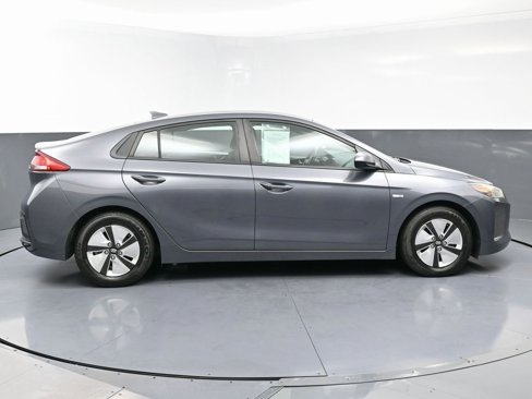 Used 2018 Hyundai Ioniq Blue image 8