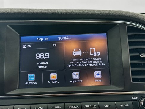 Used 2017 Hyundai Elantra SE image 14