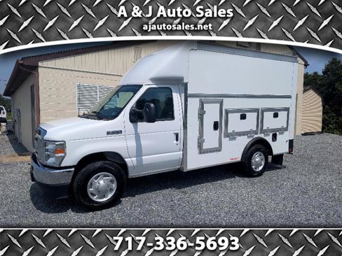 Used 2025 Ford E-350 and Econoline 350 Super Duty w/ Power Equipment Group image 1