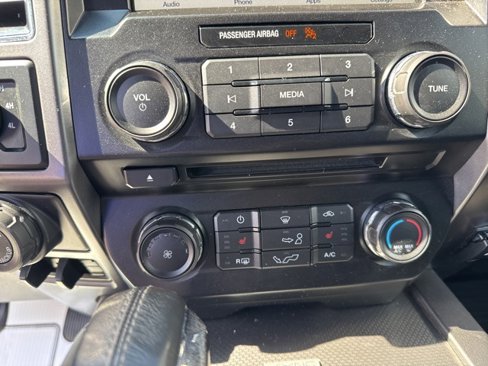 Used 2017 Ford F150 XLT w/ Equipment Group 302A Luxury image 11