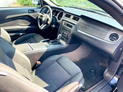 Used 2014 Ford Mustang Coupe image 13