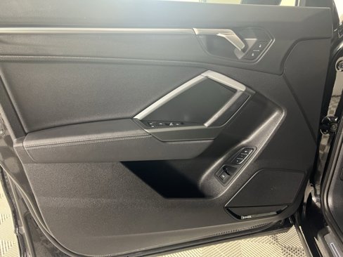 Certified 2022 Audi Q3 2.0T Premium Plus w/ Premium Plus Package image 20