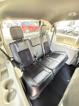 Used 2018 Dodge Grand Caravan SXT image 17