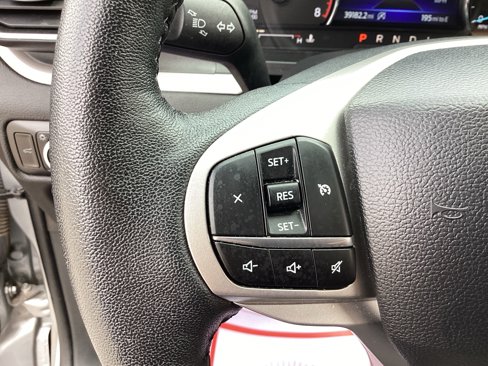 Used 2024 Ford Explorer XLT w/ Equipment Group 202A image 16