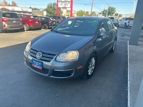 Used 2010 Volkswagen Jetta S image 2