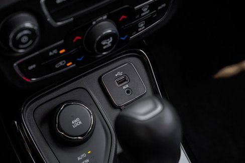 Used 2018 Jeep Compass Limited w/ Navigation Group image 36