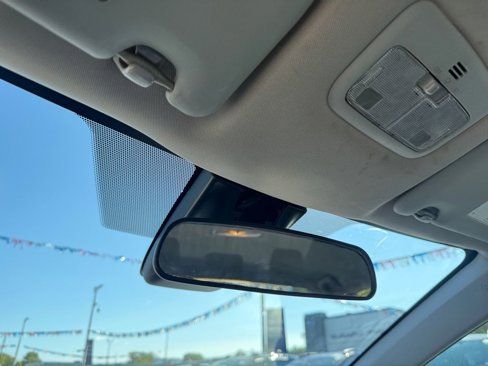 Used 2018 Toyota Corolla L image 19