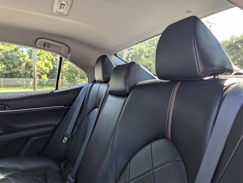 Used 2019 Toyota Camry XLE image 20