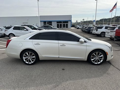 Used 2013 Cadillac XTS Premium image 9