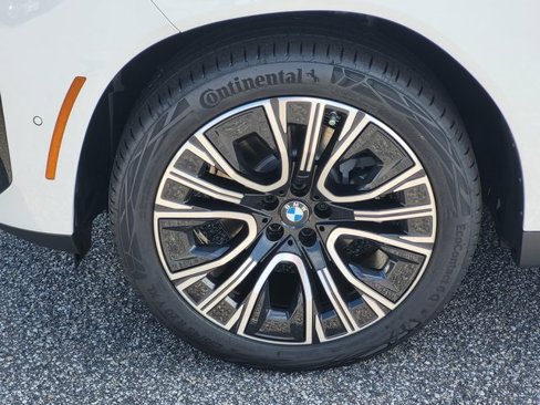 New 2025 BMW X3 xDrive30i w/ Premium Package image 9