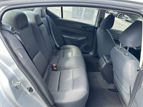 Used 2024 Nissan Altima 2.5 SV image 18