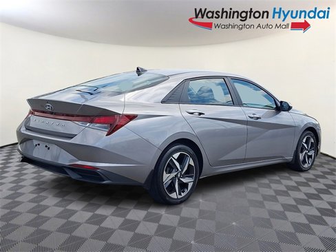 Certified 2023 Hyundai Elantra SEL w/ Convenience Package image 6