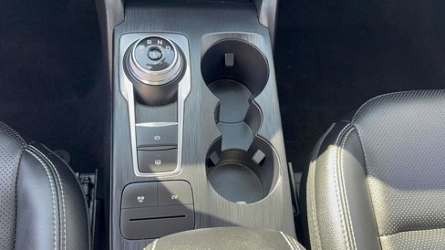 Used 2022 Ford Escape SEL image 15