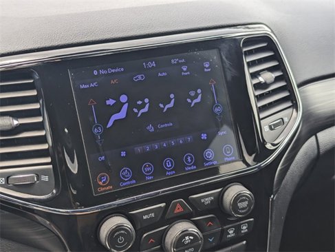 Used 2020 Jeep Grand Cherokee Altitude image 20
