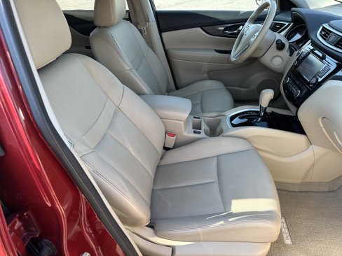 Used 2014 Nissan Rogue SL image 13