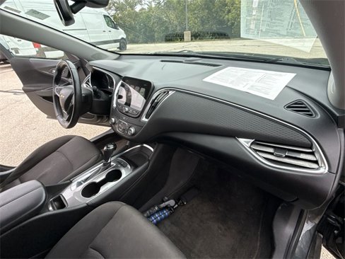 Certified 2018 Chevrolet Malibu LT image 27