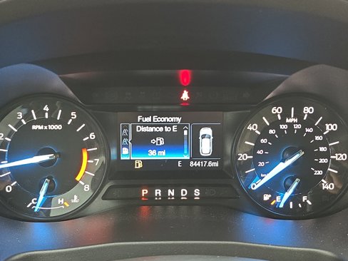 Used 2018 Ford Explorer XLT image 19