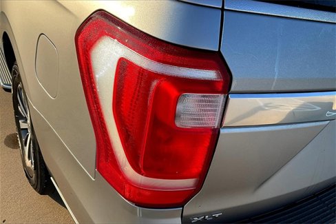 Used 2021 Ford Expedition Max XLT image 30