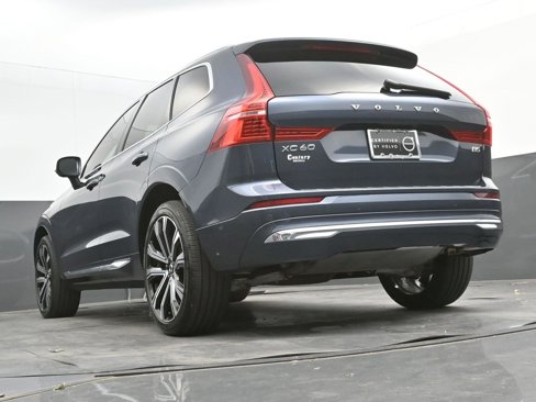 Certified 2023 Volvo XC60 B5 Ultimate w/ Climate Package image 27