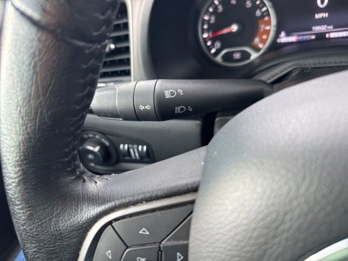 Used 2022 Jeep Renegade Latitude w/ Convenience Group image 22