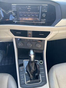 Used 2021 Volkswagen Jetta R-Line image 10