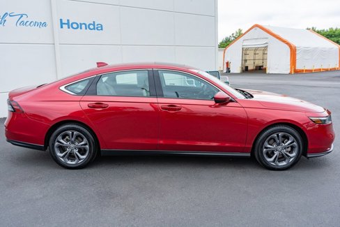 Certified 2023 Honda Accord EX image 16