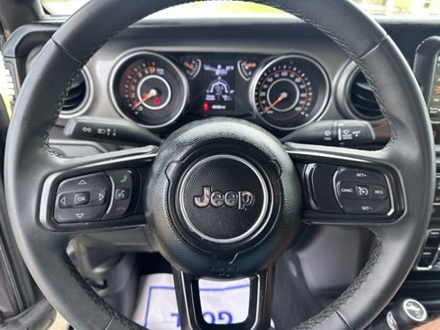 Certified 2023 Jeep Gladiator Sport image 13