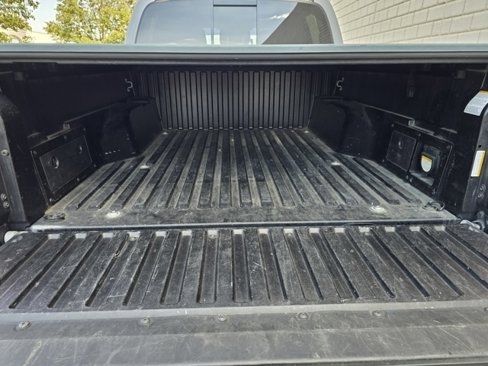 Used 2018 Toyota Tacoma TRD Sport image 37