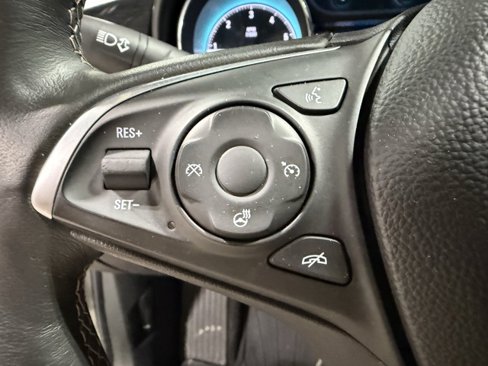 Used 2018 Buick Envision Essence image 13
