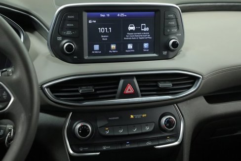 Used 2019 Hyundai Santa Fe SE image 13