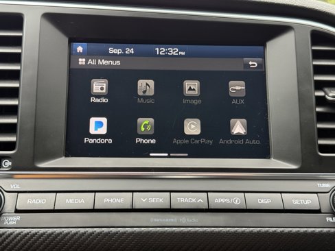 Used 2018 Hyundai Elantra Sport image 15